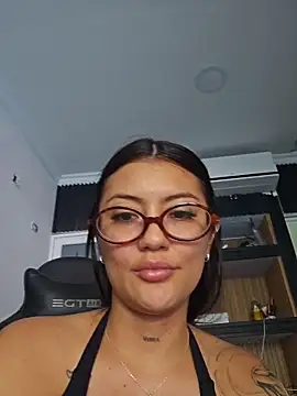 Roma xxx online show from May 2026 09:40:01 PM