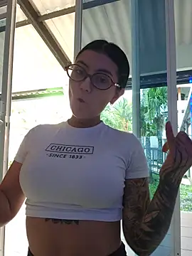 Roma xxx online show from April 2026 09:21:01 PM