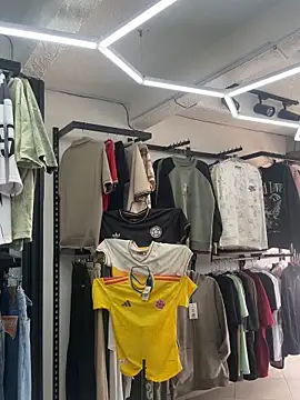 Miss Bella Flame online show from April 2026 06:36:02 PM