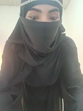 aminaa  online show from June 2026 07:35:02 PM