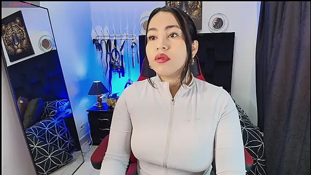 Liu wen  online show from April 2026 12:31:02 PM