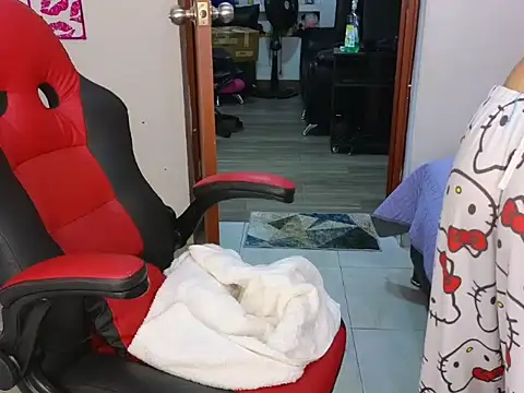 Snapshot of CandyyMonroe chatting on February 2026 01:10:01 PM CandyyMonroe online show from February 2026 01:10:01 PM