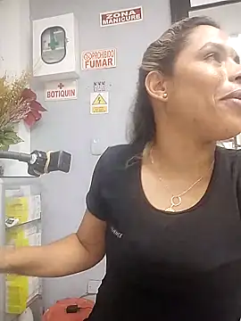 Regina 23 online show from February 2026 09:48:02 PM