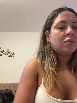 leona-david online show from April 2026 02:45:01 PM
