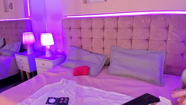 Snapshot of Megan_Morphy chatting on February 2026 01:30:01 PM Megan Morphy online show from February 2026 01:30:01 PM