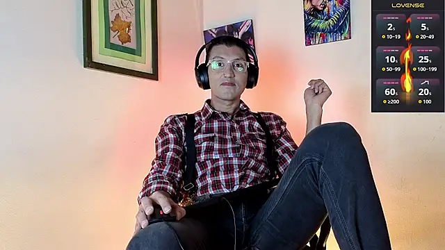 Snapshot of enzoprat chatting on February 2026 03:23:02 PM enzoprat online show from February 2026 03:23:02 PM