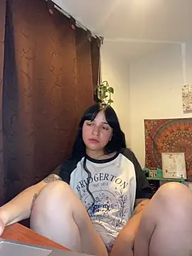 Snapshot of Abril_Thompson221 chatting on May 2026 01:48:07 AM Abril Thompson221 online show from May 2026 01:48:07 AM