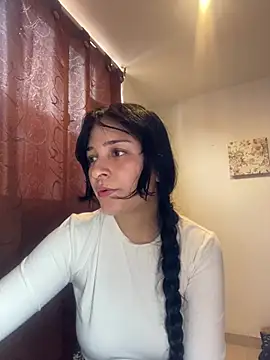 Abril Thompson221 online show from July 2026 09:39:01 PM