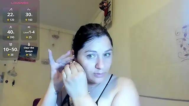 Snapshot of EVELYNA88 chatting on May 2026 08:50:02 PM EVELYNA88 online show from May 2026 08:50:02 PM