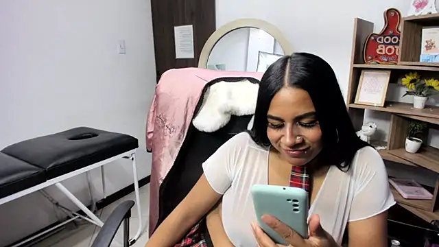 Scarlett Moom online show from April 2026 04:08:02 AM