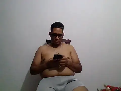 Snapshot of gordogruesa chatting on February 2026 01:40:01 AM gordogruesa online show from February 2026 01:40:01 AM