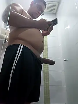 Snapshot of gordogruesa chatting on March 2026 04:12:02 AM gordogruesa online show from March 2026 04:12:02 AM