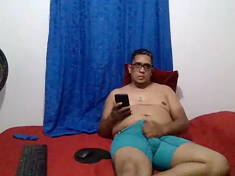 Snapshot of gordogruesa chatting on February 2026 01:35:02 AM gordogruesa online show from February 2026 01:35:02 AM