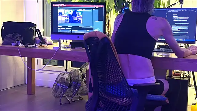 irohsako online show from April 2026 08:31:01 PM