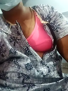 tamilkaviya431 online show from February 2026 02:35:02 AM