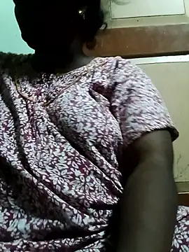 Snapshot of tamilkaviya431 chatting on April 2026 04:47:02 PM tamilkaviya431 online show from April 2026 04:47:02 PM