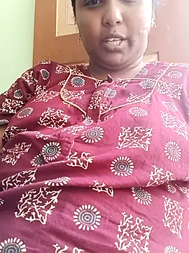 Snapshot of tamilkaviya431 chatting on April 2026 11:14:02 AM tamilkaviya431 online show from April 2026 11:14:02 AM
