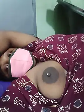 Snapshot of tamilkaviya431 chatting on May 2026 05:24:02 PM tamilkaviya431 online show from May 2026 05:24:02 PM