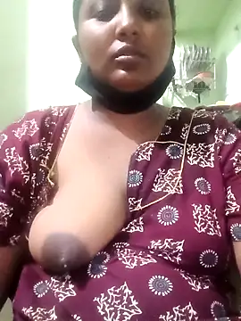 Snapshot of tamilkaviya431 chatting on April 2026 08:28:02 PM tamilkaviya431 online show from April 2026 08:28:02 PM