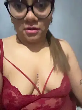 Snapshot of ludmila_x chatting on February 2026 02:31:02 AM ludmila x online show from February 2026 02:31:02 AM