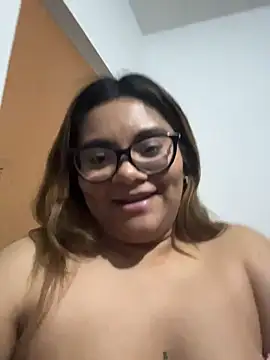 Snapshot of ludmila_x chatting on February 2026 05:59:02 AM ludmila x online show from February 2026 05:59:02 AM