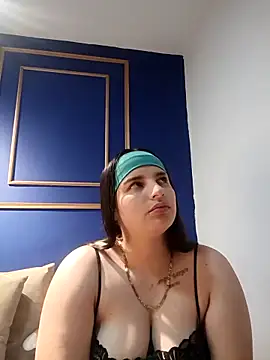 Snapshot of Cristalint chatting on February 2026 01:51:02 AM Cristalint online show from February 2026 01:51:02 AM