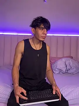 abrilandjulian online show from March 2026 12:06:02 PM