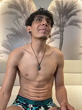 abrilandjulian online show from April 2026 03:47:01 PM
