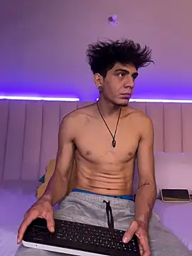 abrilandjulian online show from April 2026 12:06:01 PM