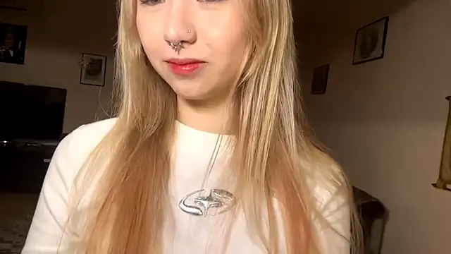 PinkTraible online show from March 2026 11:50:02 AM