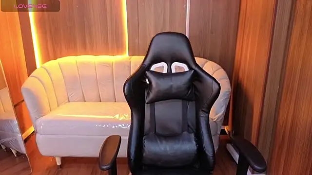 Hadda crazy b online show from February 2026 08:25:04 AM