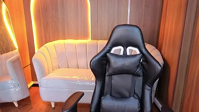 Hadda crazy b online show from February 2026 06:26:01 AM