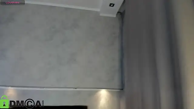 Emily Lews online show from April 2026 01:10:01 AM