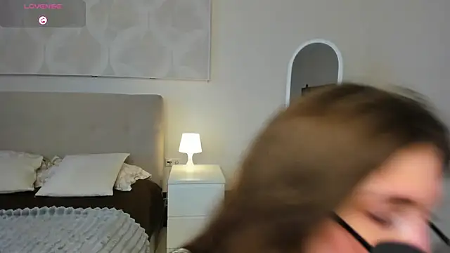 Emily Lews online show from May 2026 07:45:02 AM