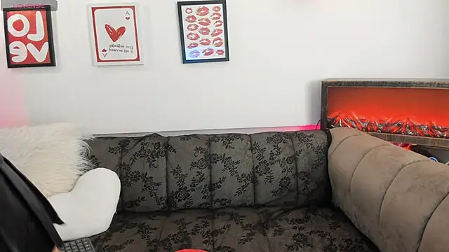 sweet-moon online show from March 2026 09:19:01 PM