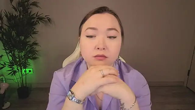 Snapshot of Daina_waga chatting on May 2026 04:18:02 AM Daina waga online show from May 2026 04:18:02 AM