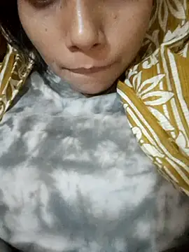 Horny Girl VIP online show from April 2026 05:48:02 AM