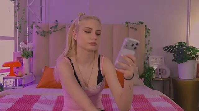JadenLove  online show from May 2026 05:16:02 PM