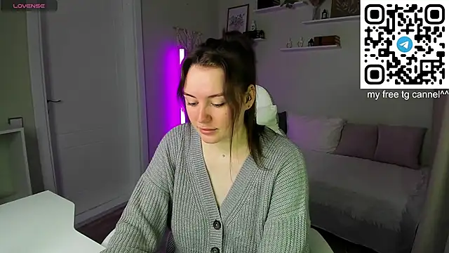 Laura CollinsS online show from June 2026 12:43:01 AM