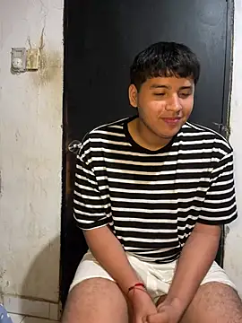 Snapshot of lalitopp chatting on February 2026 10:39:02 AM lalitopp online show from February 2026 10:39:02 AM