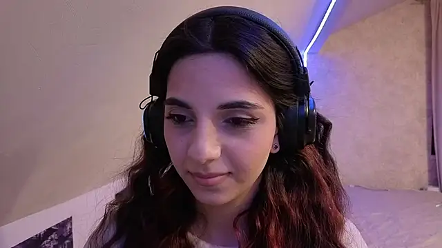 Blissmissataeses online show from March 2026 12:45:01 PM