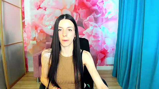 Snapshot of NoirDiva chatting on April 2026 05:58:02 AM NoirDiva online show from April 2026 05:58:02 AM