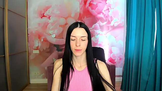 NoirDiva online show from April 2026 05:56:02 AM