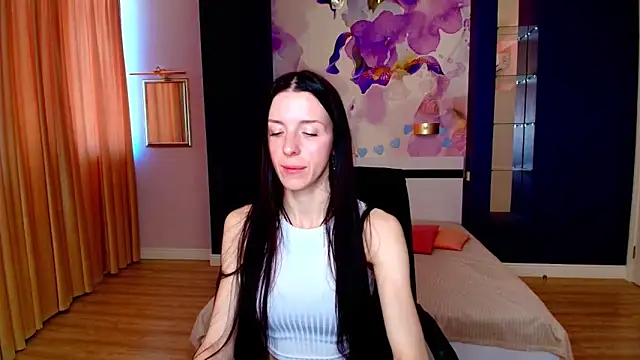 Snapshot of NoirDiva chatting on May 2026 06:18:01 AM NoirDiva online show from May 2026 06:18:01 AM