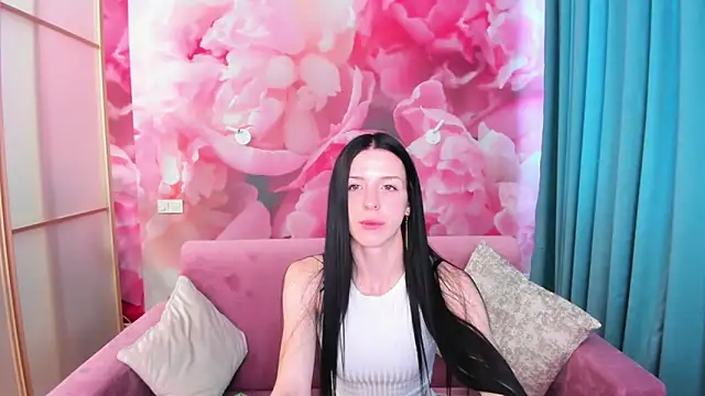 Snapshot of NoirDiva chatting on June 2026 05:41:02 AM NoirDiva online show from June 2026 05:41:02 AM