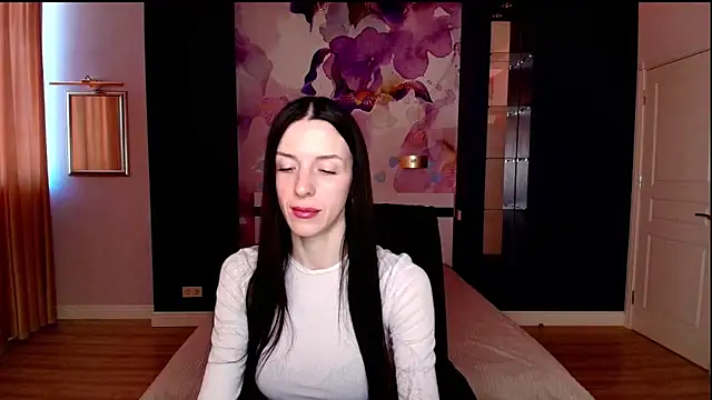 NoirDiva online show from April 2026 06:17:01 AM