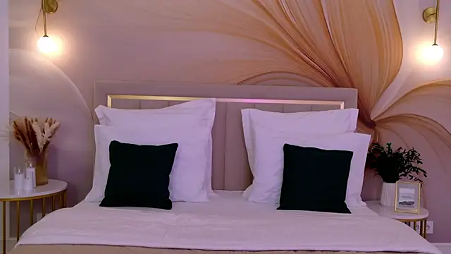 RebecaFields online show from June 2026 03:32:02 PM