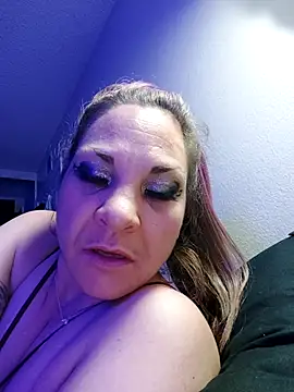 BrattyGirl2424 online show from February 2026 01:13:01 PM