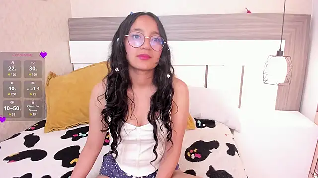 Emilyblussh online show from March 2026 07:38:01 PM