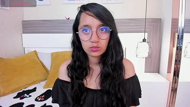 Emilyblussh online show from March 2026 06:37:02 PM